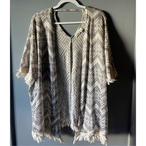 Cato knit kimono size large